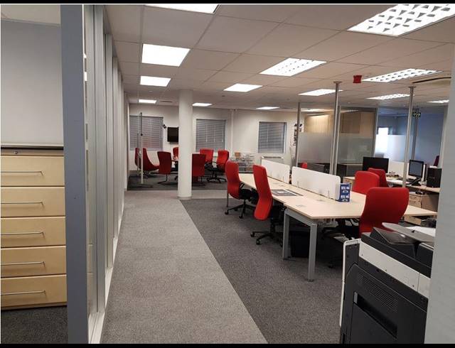 712M² OFFICE TO LET IN CENTURY CITY